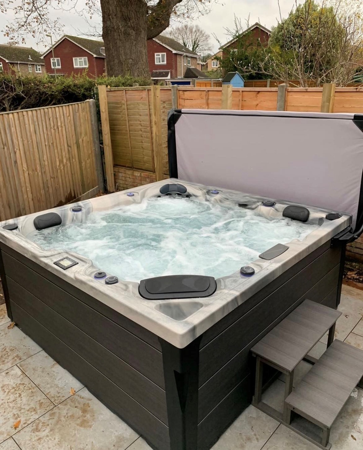 Modern hottub