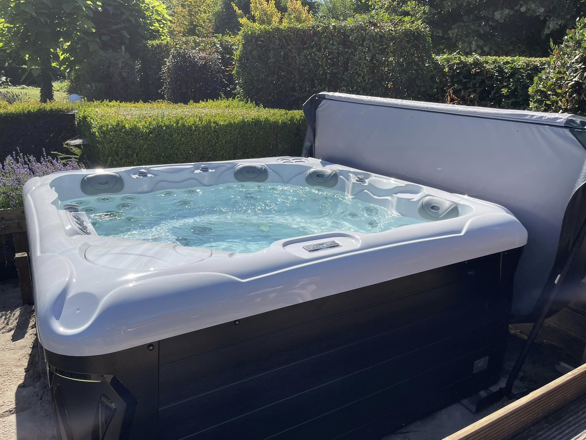 Moderne jacuzzi